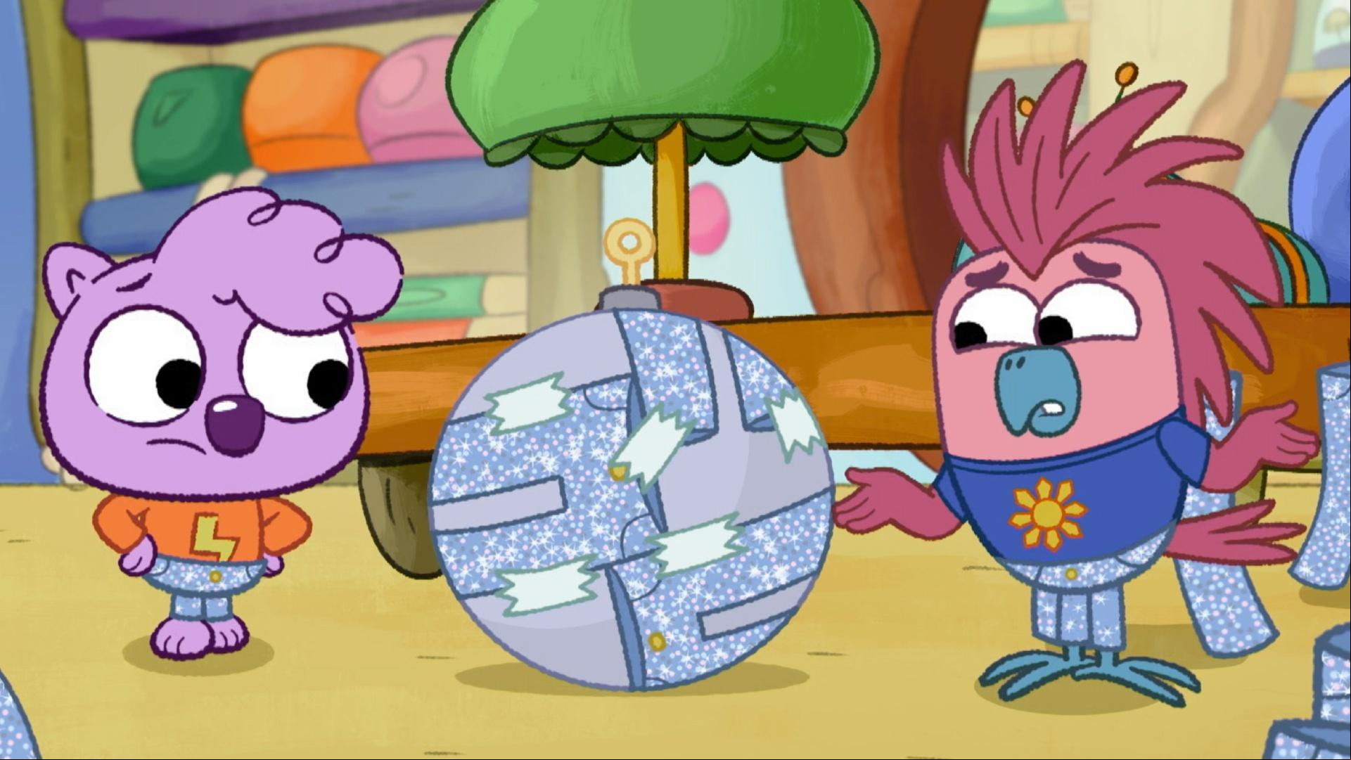 Zadie and JunJun find new uses for pants. / Can Zadie and friends find a fun game to play?