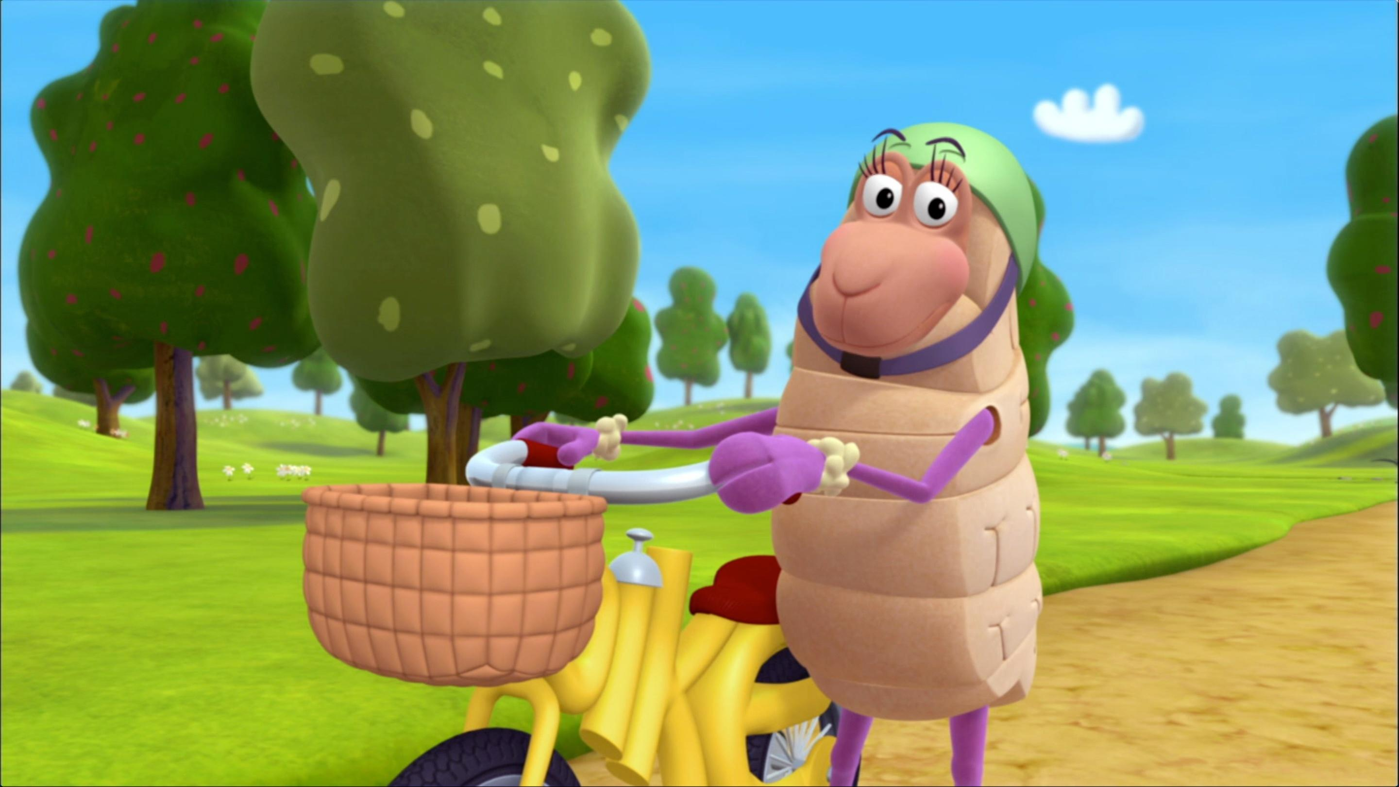 Ant builds Bear a hot-air balloon. / Sheep learns how to ride a bike.