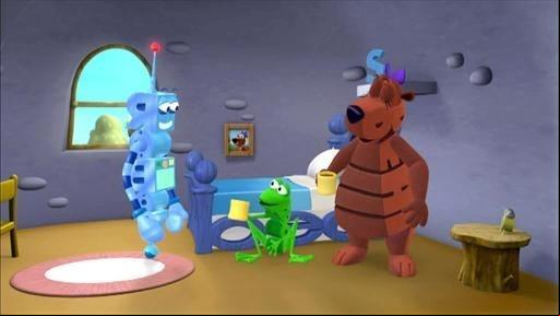 Frog and his new friend Robot visit with Bear.